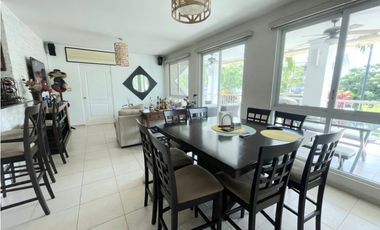 Apartamento en PH Rodman, Playa Bijao (MZ)