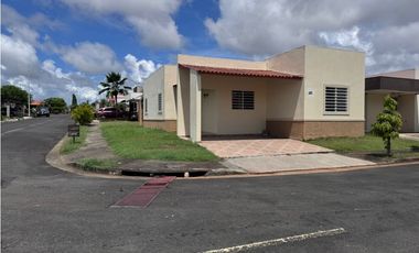 VENDO CASA RESIDENCIAL LA CHORRERA ARBOLEDAS LOS OLIVOS