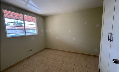 VENDO CASA RESIDENCIAL LA CHORRERA ARBOLEDAS LOS OLIVOS