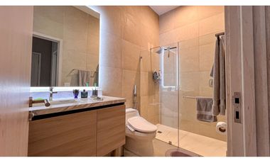 VENTA DE APARTAMENTO EN PH OCEAN HAUSE - SANTA MARA - S.G.