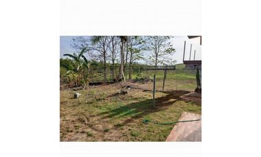 Se Vende propiedad en Aguadulce (AP)