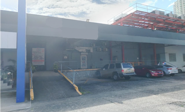 SE ALQUILA BODEGA EN TRANSISTMICA