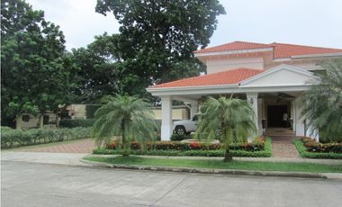 Camino de Cruces - Casa en Alquiler o Venta