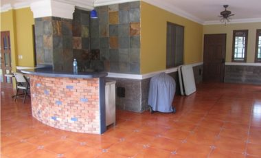 Camino de Cruces - Casa en Alquiler o Venta