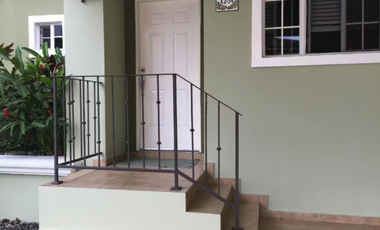 Villa Lucre - Casa en Venta con Amplio Terreno
