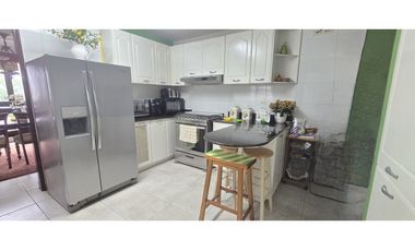 Se Vende apartamento en Altos del Golf con acceso al Parque Omar (LG)