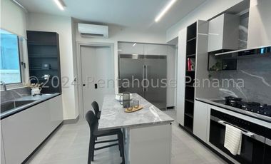 Apartamento en Venta en Santa Maria. 26-5407.