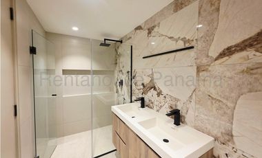 Apartamento en Venta en Costa del Este. 26-5355.