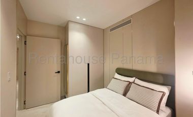 Apartamento en Venta en Costa del Este. 26-5355.