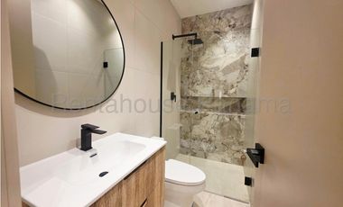 Apartamento en Venta en Costa del Este. 26-5355.