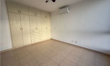 VENTA – AMPLIO APARTAMENTO EN PH PARQUE DEL MAR I, COSTA DEL ESTE