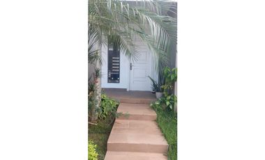 Venta de Casa en PH Aventura, Brisas del Golf, Sector Paseo del Norte