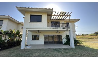 VENTA DE CASA EN SAN CARLOS- VISTA MAR GOLF VILLAGE-899 m2