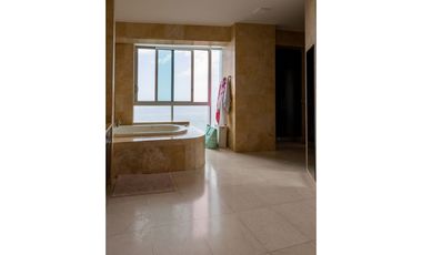 Venta de Apartamento en Costa del Este (Vista al Mar)