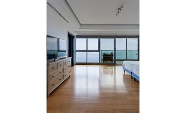 Venta de Apartamento en Costa del Este (Vista al Mar)