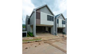 Venta Casa en Green City, Residencial Aura