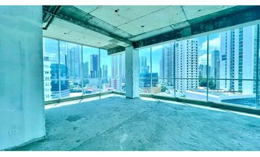 Venta de local en obra gris para oficinas.Ph Molon Tower