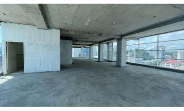 Venta de local en obra gris para oficinas.Ph Molon Tower