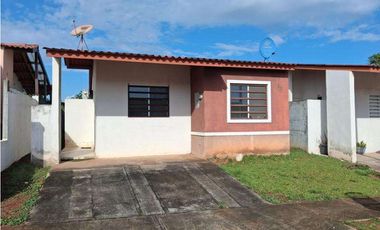 VENTA CASA EN BARRIO COLON LA CHORRERA (OF)