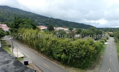 Apartamento en Venta en Bajo Boquete. 26-5310.