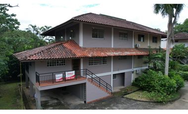 Venta de casa vacia en Clayton, Ancón
