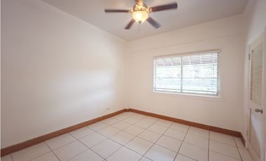 Venta de casa vacia en Clayton, Ancón