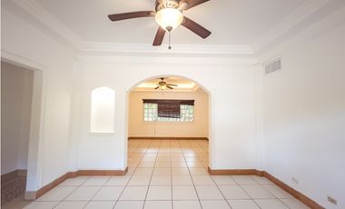 Venta de casa vacia en Clayton, Ancón