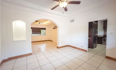 Venta de casa vacia en Clayton, Ancón