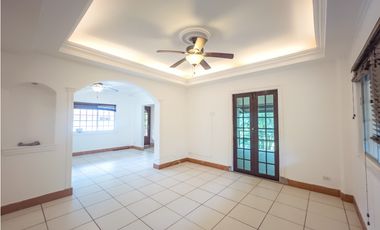 Venta de casa vacia en Clayton, Ancón