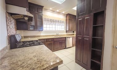 Venta de casa vacia en Clayton, Ancón