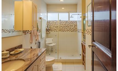 VENTA APARTAMENTO P.H. TORRE ZEUS