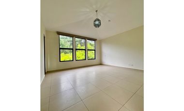 Venta/Alquiler Casa con paneles solar en River Valley Panamá Pacífico
