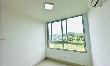 VENTA DE APARTAMENTO AMOBLADO GREENWOOD TOWERS, EL BOSQUE, PANAMA