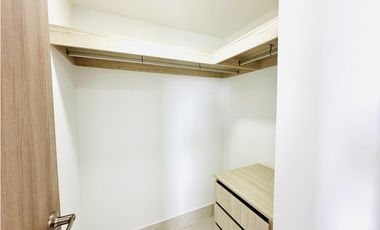 VENTA DE APARTAMENTO AMOBLADO GREENWOOD TOWERS, EL BOSQUE, PANAMA