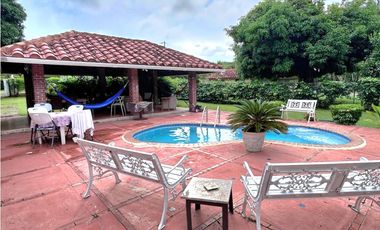 Se Vende casa hermosa ubicada en Playa Coronado (MS)