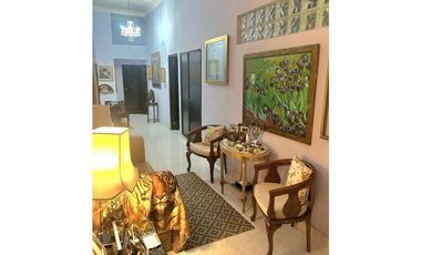 Se Vende mansión ubicada en Vía Cincuentenario, San Francisco (MS)