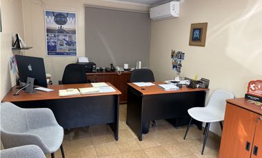 Se Vende casa en Calle 50, Comercial o Vivienda (LG)