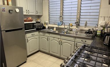 Se Vende casa en Calle 50, Comercial o Vivienda (LG)