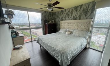 VENDO O ALQUILO APARTAMENTO PH PORTOALEGRE