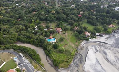 Venta de terreno frente al mar en Nueva Gorgona, Chame
