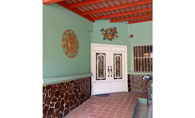 Casa en Venta – Villa Lucre