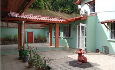 Casa en Venta – Villa Lucre