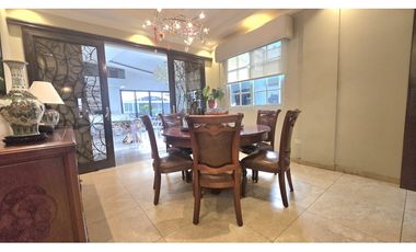 Se Vende casa remodelada ubicada en Costa Sur (LG)