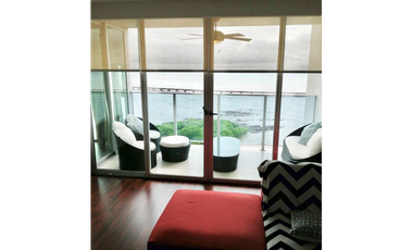 Se Alquila apartamento amoblado con vista al mar en San Francisco (LG)