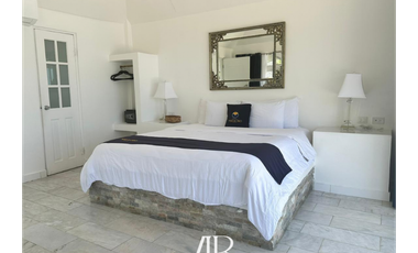 Venta de hotel frente al mar en Isla Contadora