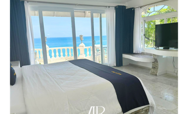 Venta de hotel frente al mar en Isla Contadora