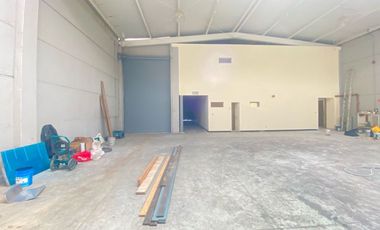 VENDO/ALQUILO OFIBODEGAS 551.33 m2 - PARQUE INDUSTRIAL DE LAS AMÉRICAS