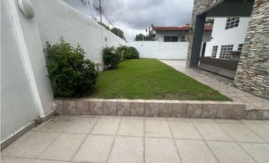 Casa en Albrook Barrio residencial Disponible para Alquiler y Venta