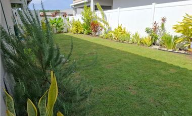 CASA EN VENTA EN COSTA SUR - PH. VILLA SUR