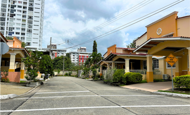 Casa tipo dúplex en venta en Villa Lucre. Panamá. 26-2095.